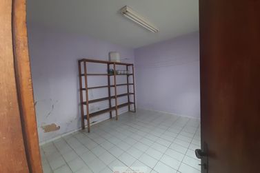 Casa &agrave; venda - 10m&sup2; - Centro