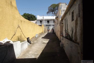 Casa &agrave; venda - 10m&sup2; - Centro