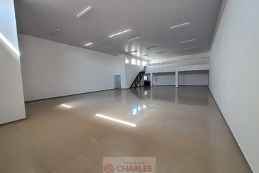 Sal&atilde;o Comercial para alugar - 270m&sup2; - Centro