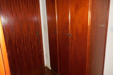 Apartamento &agrave; venda - 180m&sup2; - Centro