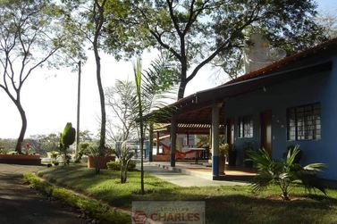 S&iacute;tio &agrave; venda - 10m&sup2; - Centro
