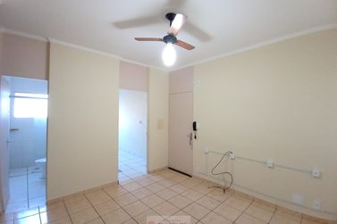 Apartamento para alugar - 46m&sup2; - Centro