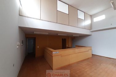 Sal&atilde;o Comercial &agrave; venda - 228m&sup2; - Centro