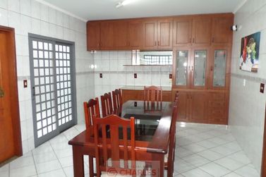 Casa &agrave; venda - 224m&sup2; - Centro