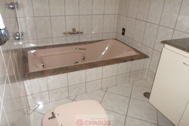 Casa &agrave; venda - 224m&sup2; - Centro