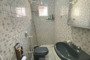 Casa &agrave; venda - 250m&sup2; - Centro