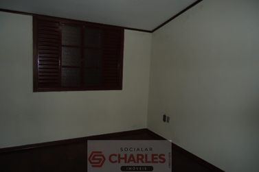 Casa &agrave; venda - 100m&sup2; - Centro
