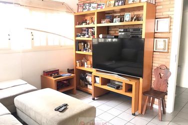Casa &agrave; venda - 180m&sup2; - Centro