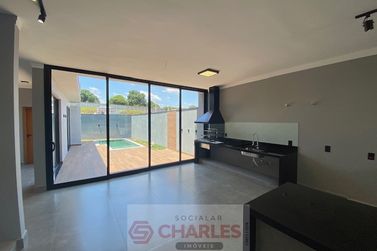 Casa &agrave; venda - 229m&sup2; - Centro