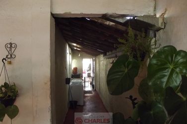 Casa &agrave; venda - 100m&sup2; - Centro
