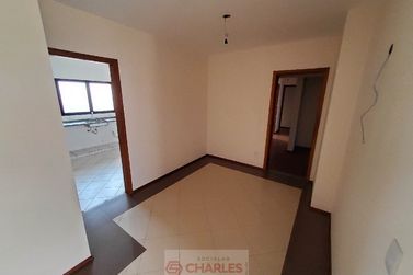 Apartamento &agrave; venda - 155m&sup2; - Centro