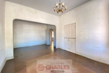 Casa para alugar - 336m&sup2; - Centro