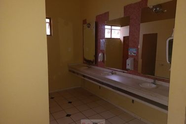 Sala Comercial &agrave; venda - 362m&sup2; - Centro