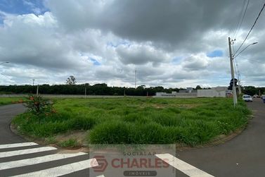 Terreno &agrave; venda - 463m&sup2; - Centro