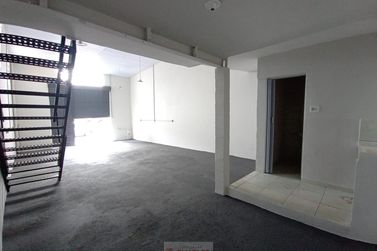 Sal&atilde;o Comercial para alugar - 190m&sup2; - Centro
