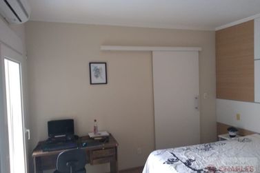 Casa &agrave; venda - 438m&sup2; - Centro