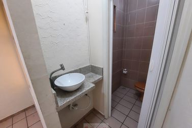 Sal&atilde;o Comercial para alugar - 45m&sup2; - Centro