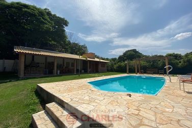 S&iacute;tio &agrave; venda - 400m&sup2; - Centro