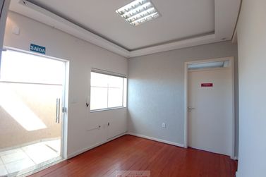 Sala Comercial para alugar - 100m&sup2; - Centro