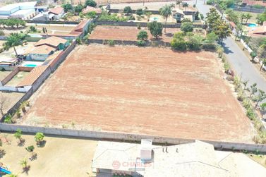 S&iacute;tio &agrave; venda - 10m&sup2; - Centro