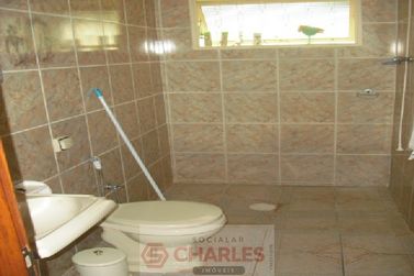 Casa &agrave; venda - 100m&sup2; - Centro