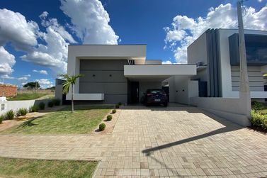 Casa &agrave; venda - 166m&sup2; - Centro