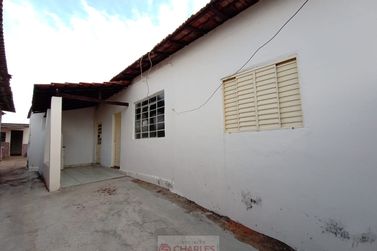 Casa para alugar - 60m&sup2; - Centro