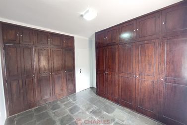 Casa para alugar - 173m&sup2; - Centro