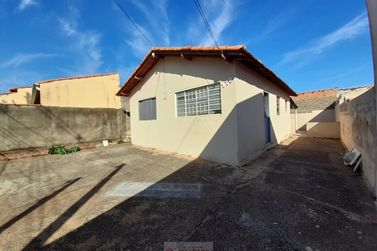 S&iacute;tio &agrave; venda - 10m&sup2; - Centro