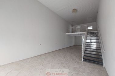 Sal&atilde;o Comercial para alugar - 163m&sup2; - Centro