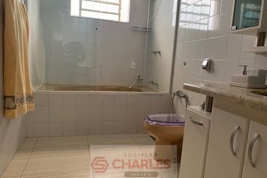 Casa &agrave; venda - 220m&sup2; - Centro