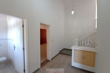 Casa para alugar - 600m&sup2; - Centro