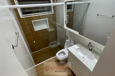 Casa &agrave; venda - 400m&sup2; - Centro