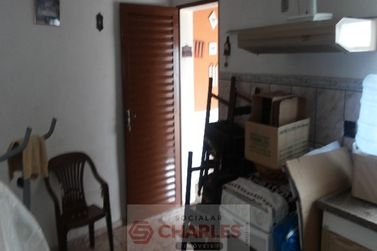 Casa &agrave; venda - 200m&sup2; - Centro