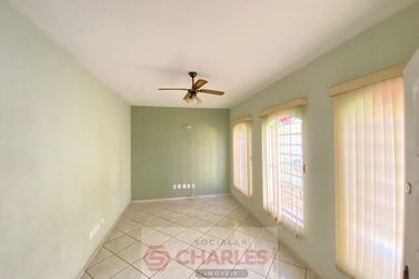 Casa &agrave; venda - 196m&sup2; - Centro