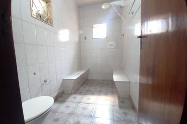 S&iacute;tio para alugar - 320m&sup2; - Centro