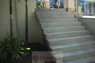Casa &agrave; venda - 425m&sup2; - Centro