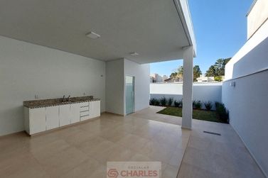 Casa para alugar - 165m&sup2; - Centro