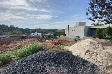 Terreno &agrave; venda - 10m&sup2; - Centro