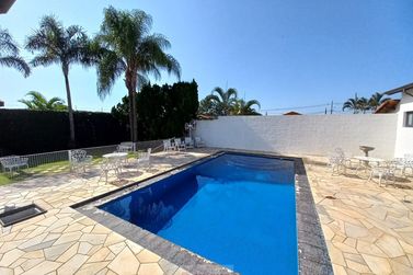 Casa &agrave; venda - 431m&sup2; - Centro