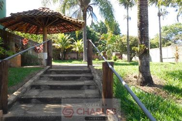S&iacute;tio &agrave; venda - 280m&sup2; - Centro