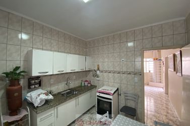 Casa &agrave; venda - 252m&sup2; - Centro