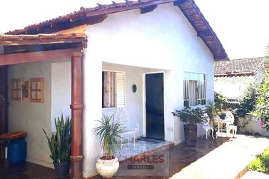 Casa &agrave; venda - 151m&sup2; - Centro