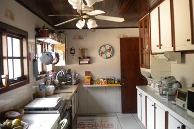 S&iacute;tio &agrave; venda - 300m&sup2; - Centro