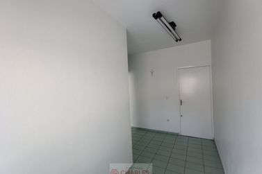 Sal&atilde;o Comercial para alugar - 50m&sup2; - Centro