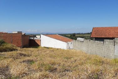 Terreno &agrave; venda - 10m&sup2; - Centro