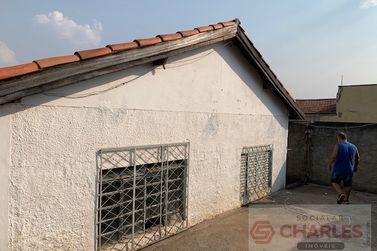 Casa &agrave; venda - 140m&sup2; - Centro