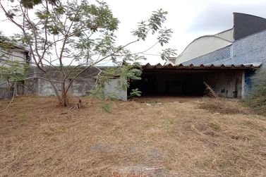 Terreno para alugar - 10m&sup2; - Centro