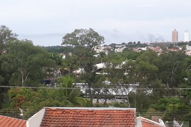 Casa &agrave; venda - 500m&sup2; - Centro
