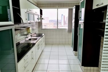 Apartamento &agrave; venda - 142m&sup2; - Centro